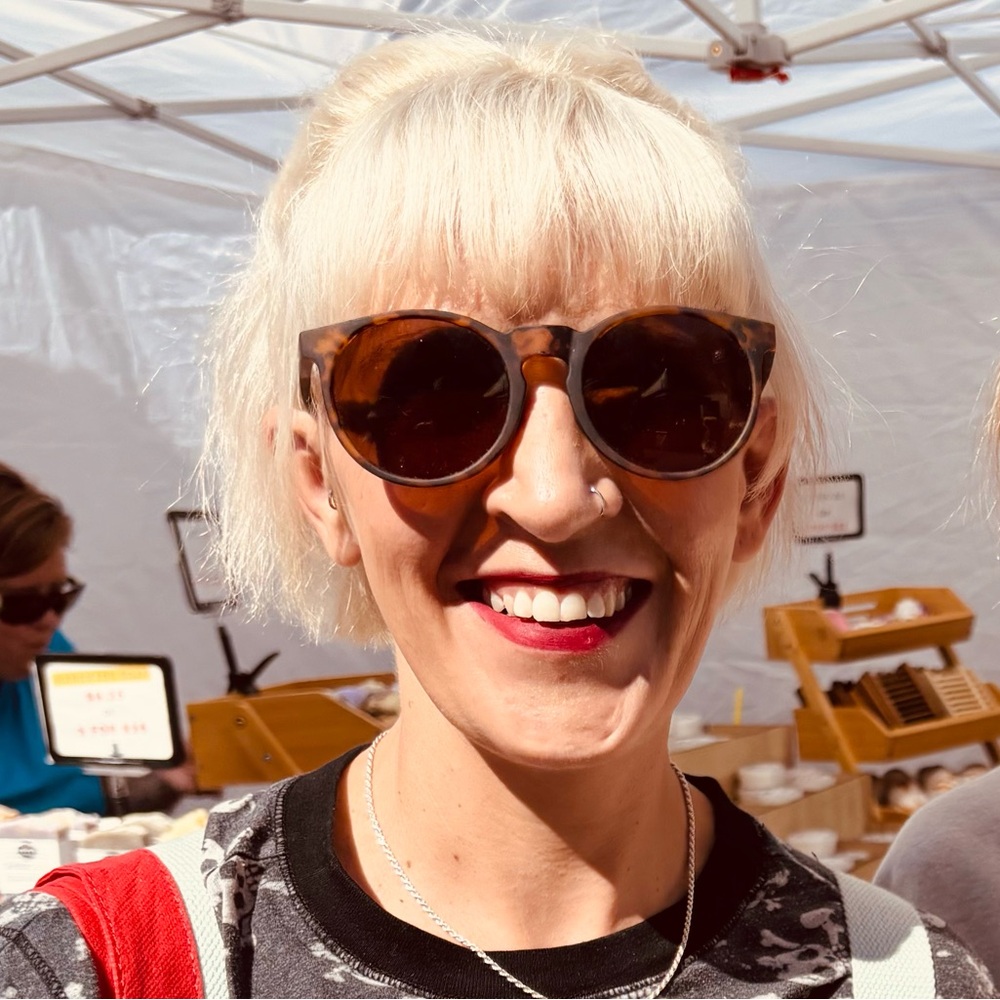 Meet your Posher, Amanda
